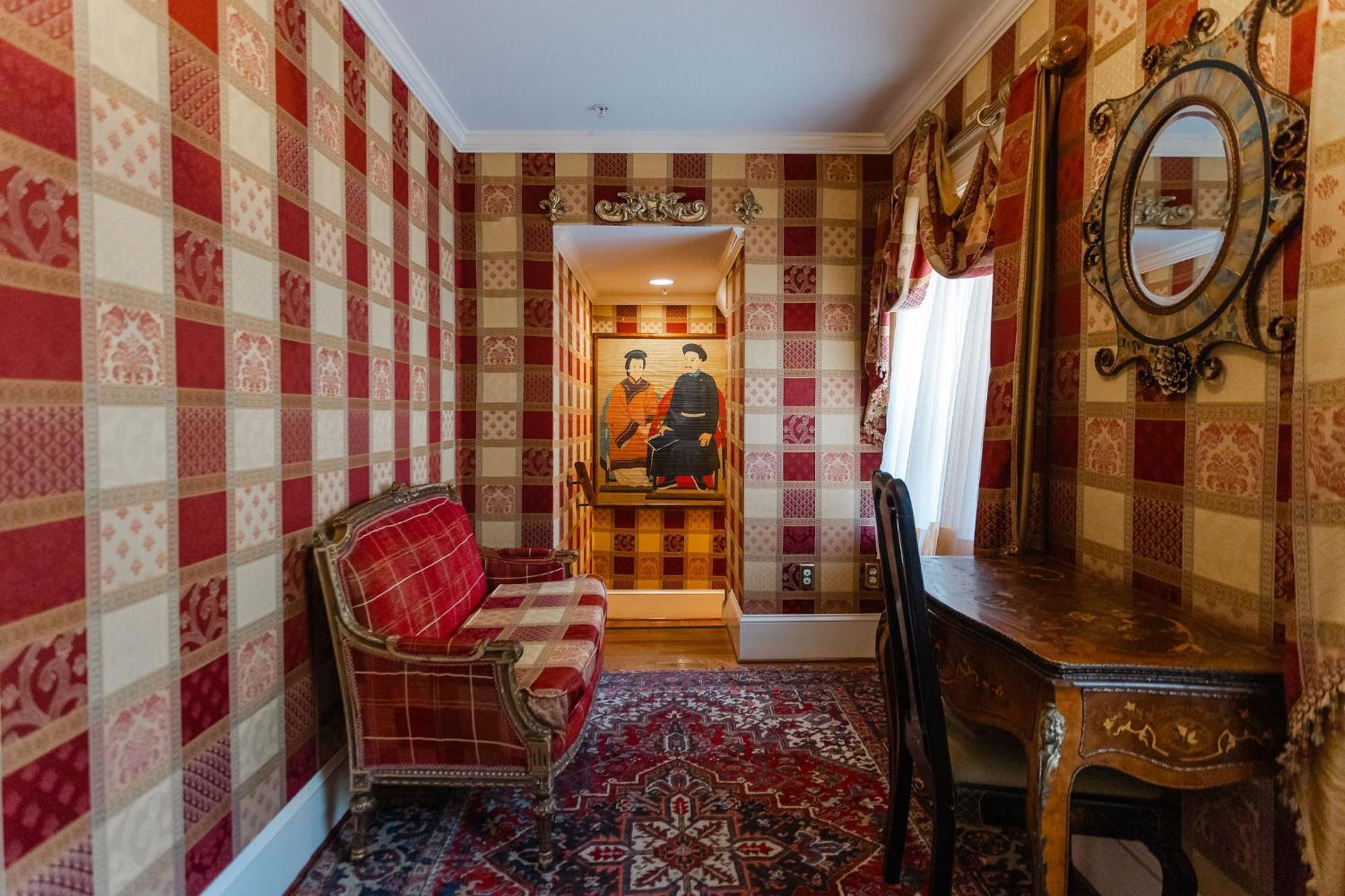 1840s Carrollton Bed & Breakfast