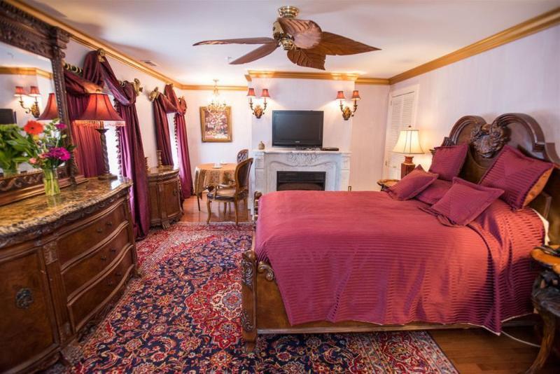 Bed & Breakfast 1840s Carrollton 4*
