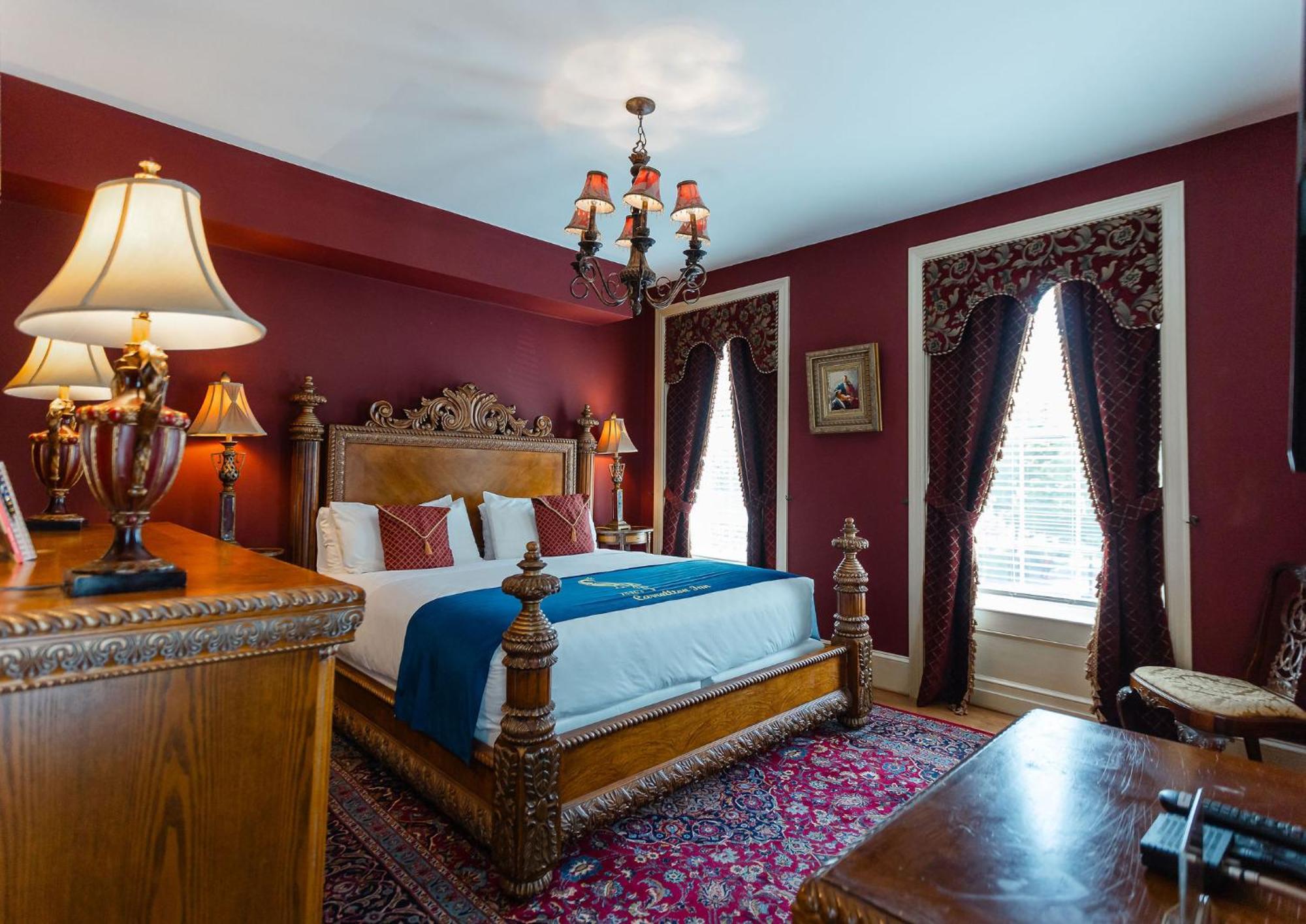 1840s Carrollton Bed & Breakfast 4*