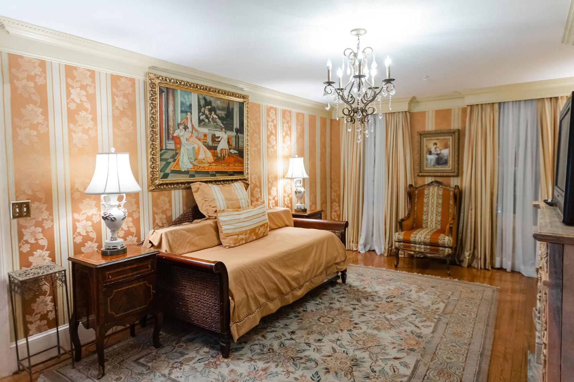 Bed & Breakfast 1840s Carrollton 4*